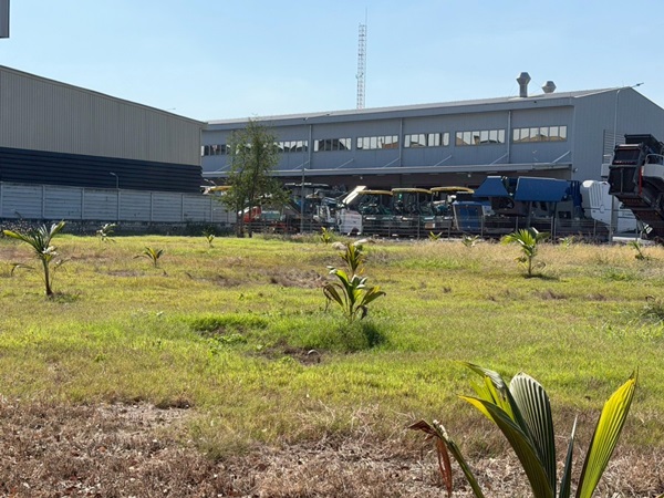 ขายที่ดิน บางนา กม.25 (พื้นที่สีแดง) เนื้อที่ 4 ไร่ 3 ตรว. ติดถนนบางนา-ตราด ฝั่งขาออก โทร 090-6360022